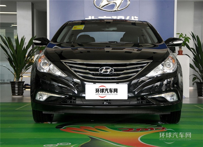 2014款 2.0L 自動領(lǐng)先型