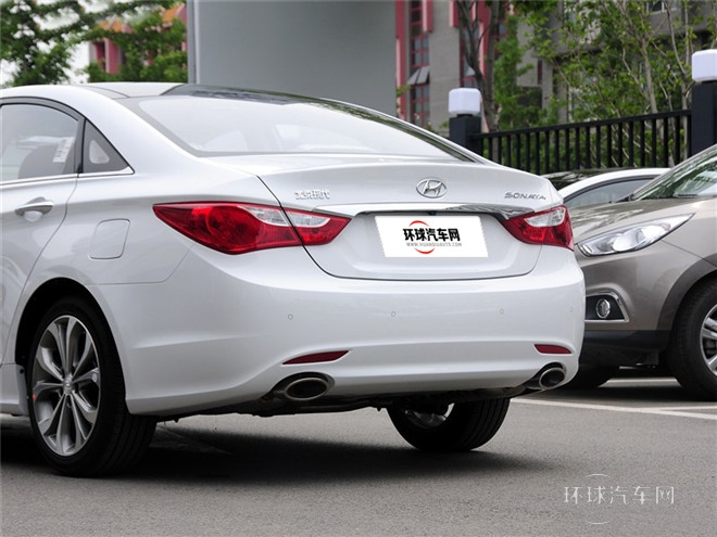 2014款 2.0L 自動(dòng)尊貴版