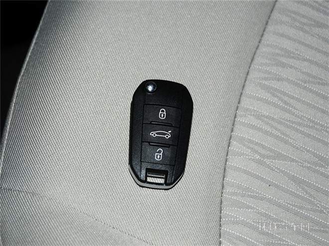 2014款 WTCC紀念版 1.6L 手動時尚型