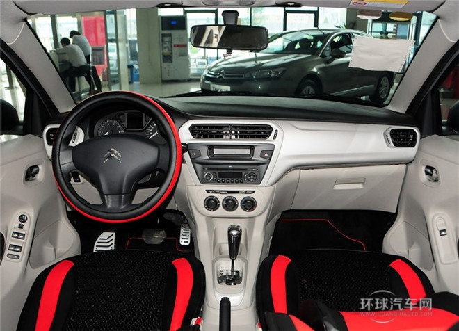 2014款 WTCC紀(jì)念版 1.6L 自動(dòng)時(shí)尚型