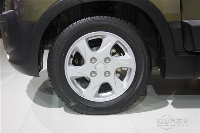 2014款 1.5L 手動5座運動都市B版