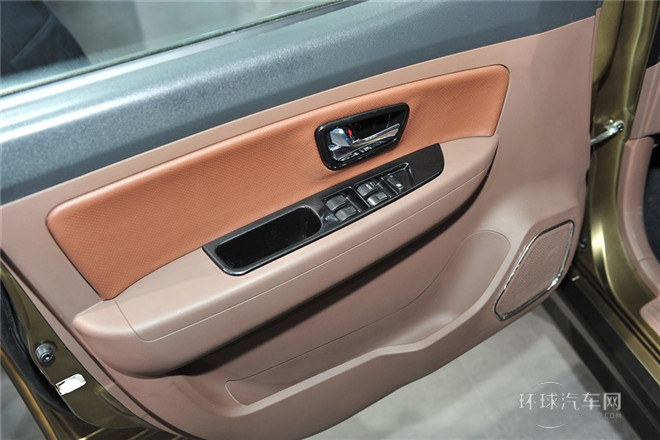 2014款 1.5L 手動(dòng)5座運(yùn)動(dòng)都市B版