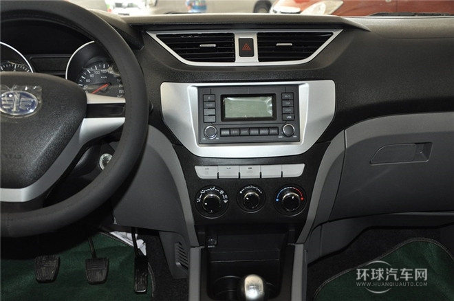 2014款 1.3L 手動(dòng)5座經(jīng)典版