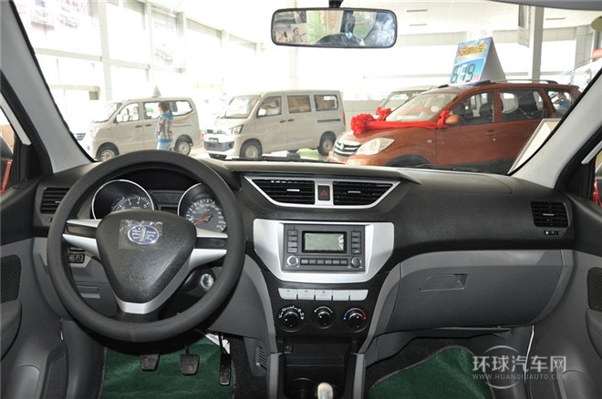 2014款 1.3L 手動(dòng)5座經(jīng)典版