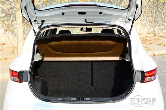 2014款 1.8L 自動尊貴型