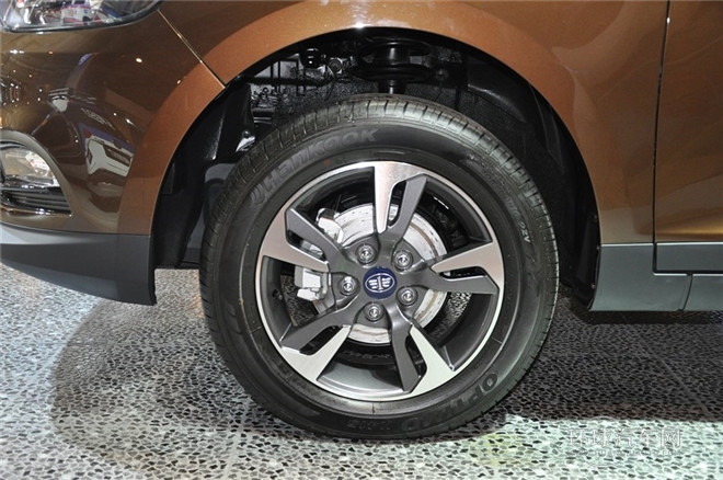 2014款 1.5L 手動舒適型