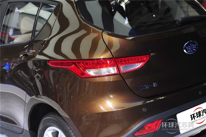 2014款 1.5L 手動(dòng)舒適型