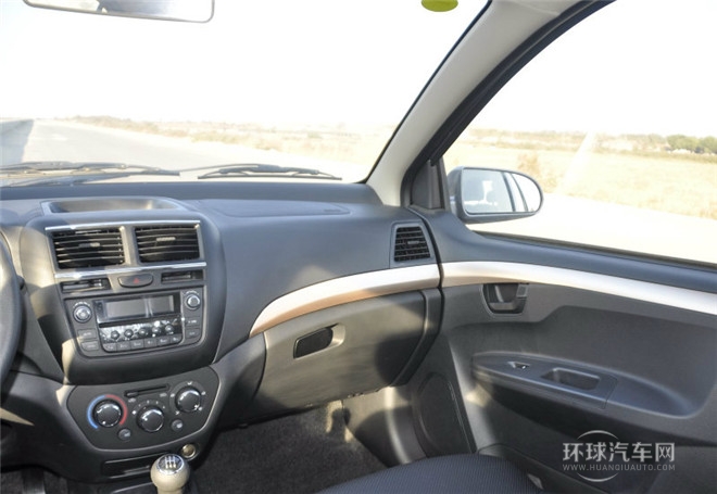 2014款 1.5L 手動(dòng)精英型