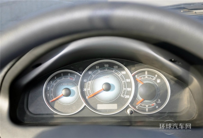 2014款 1.5L 手動精英型