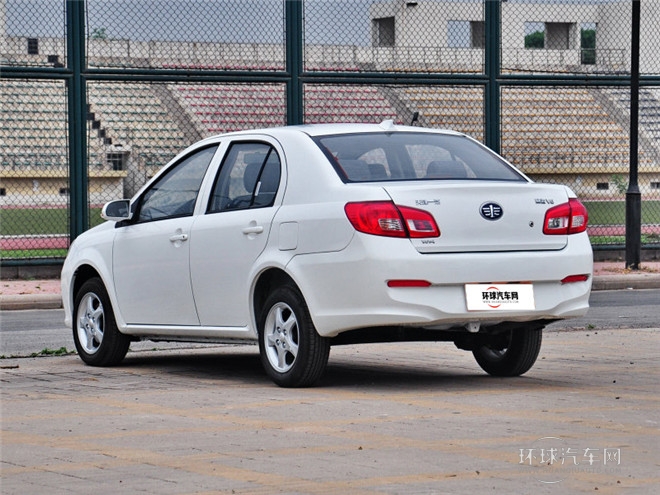 2014款 1.5L 手動進取型