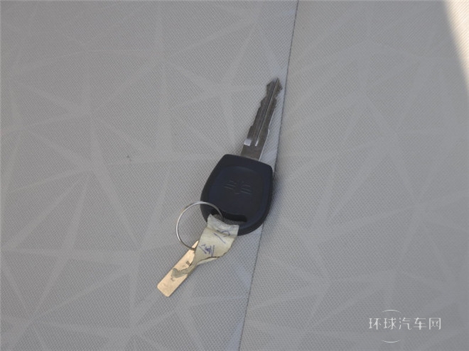 2014款 1.0L 手動舒適型