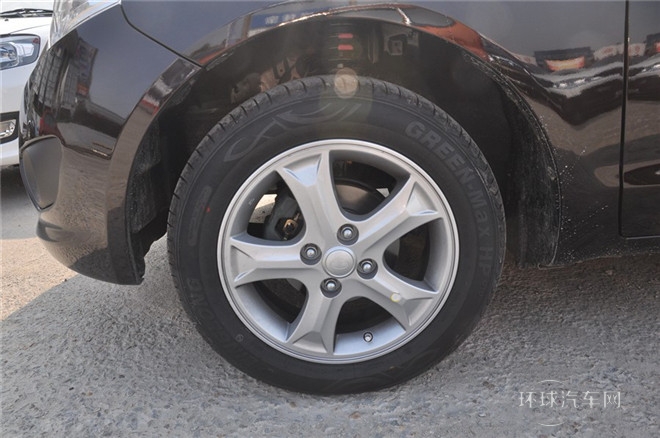 2014款 1.3L 手動(dòng)運(yùn)動(dòng)豪華型