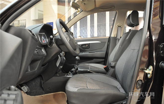 2014款 1.3L 手動(dòng)運(yùn)動(dòng)豪華型