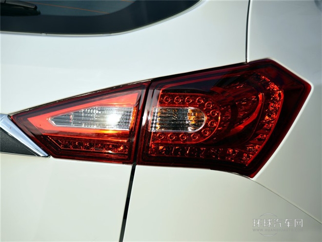 2014款 2.0T 手動豪華型