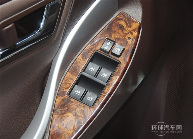 2014款 1.6L 新視界版自動尊貴型