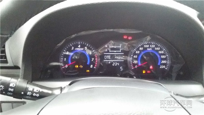 2014款 1.6L 新視界版自動(dòng)尊貴型