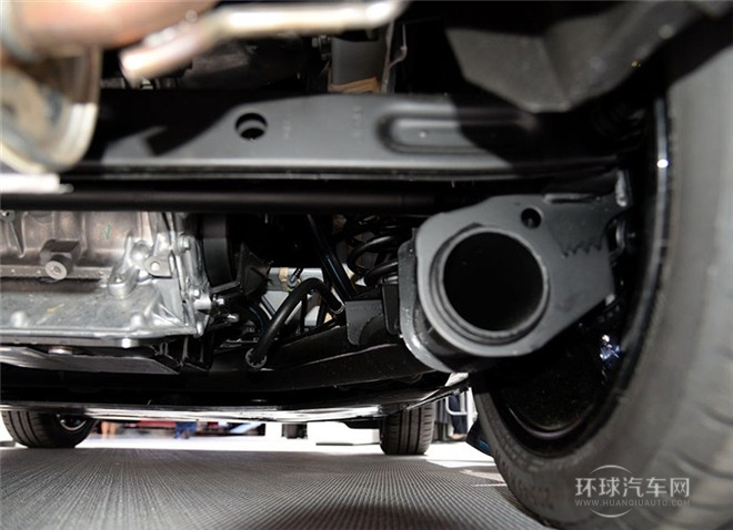 2015款 1.0 MHD 新年特別版