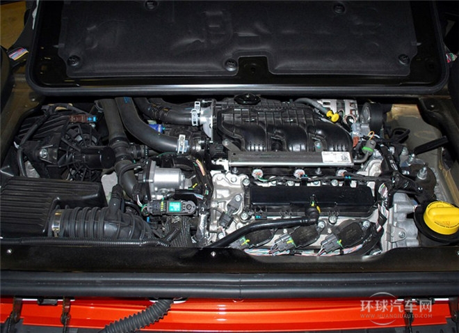 2015款 1.0 MHD 新年特別版