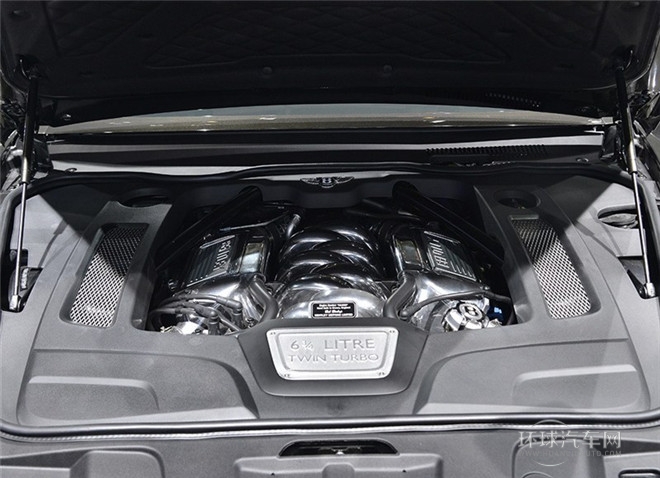 2015款 6.8T 標準版