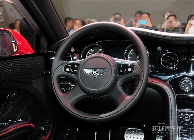 2015款 6.8T 標準版