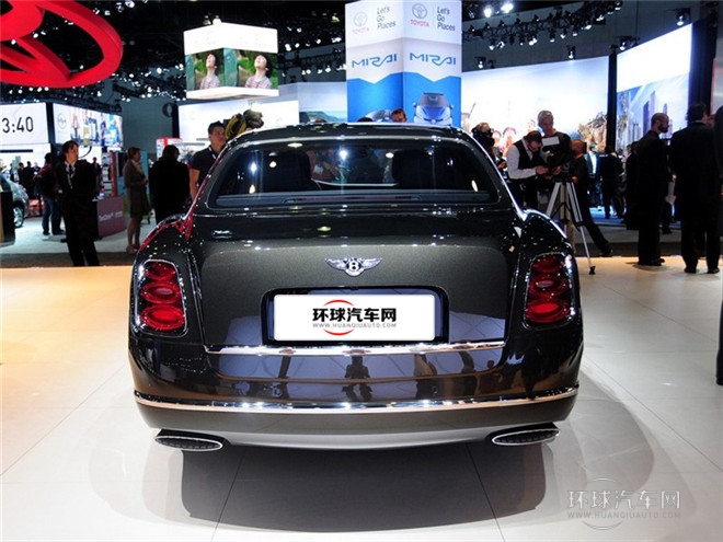 2015款 6.8T 標準版