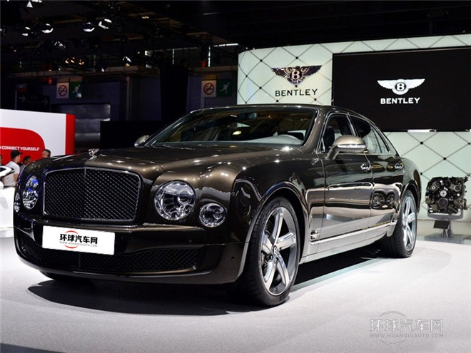 2015款 6.8T 標準版