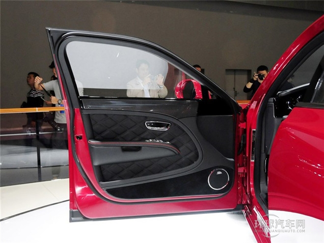 2015款 6.8T 極致版