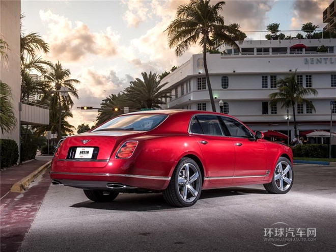 2015款 6.8T 極致版