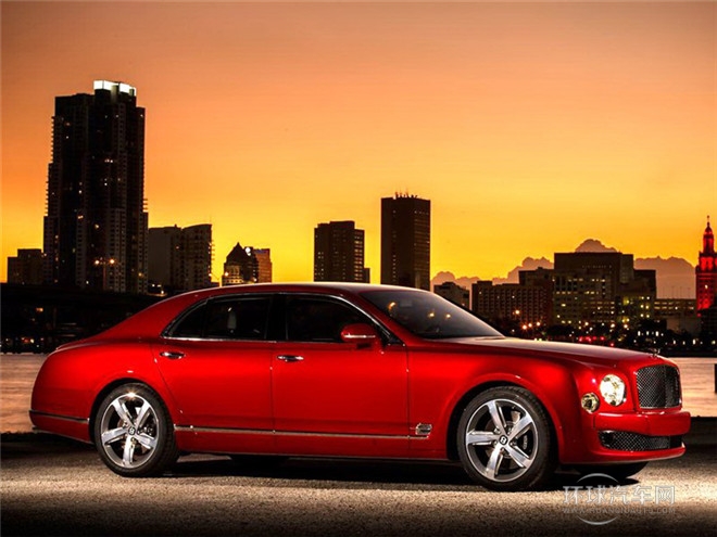 2015款 6.8T 極致版