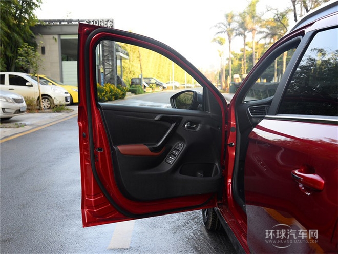 2015款 1.6THP 自動旗艦型