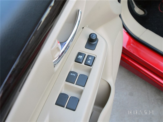 2015款 1.6L 手動(dòng)樂享型