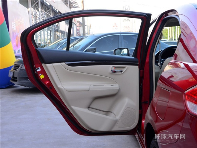 2015款 1.6L 手動樂享型