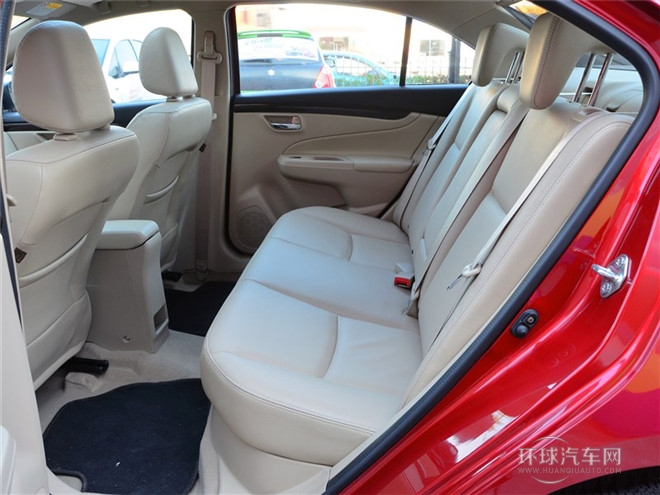 2015款 1.6L 手動樂享型