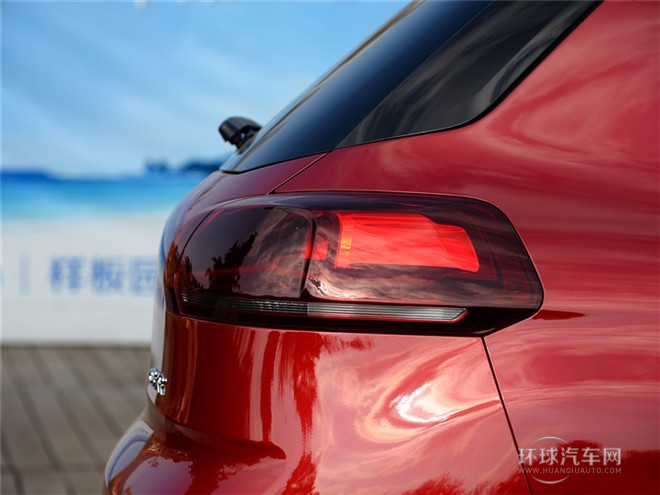 2015款 1.6L 手動(dòng)樂(lè)享型