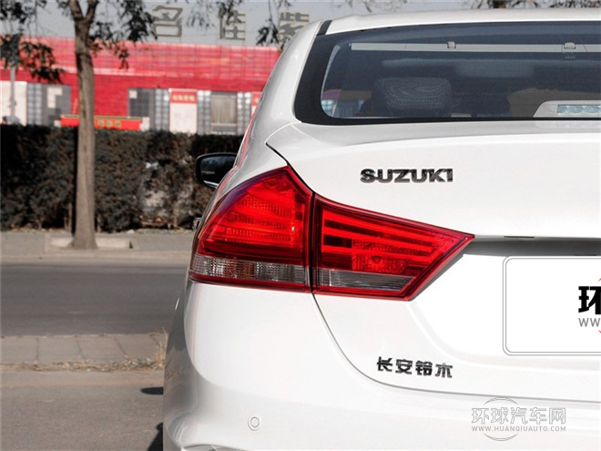 2015款 1.6L 自動(dòng)樂(lè)享型