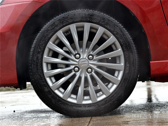 2015款 1.6L 自動(dòng)尊享型