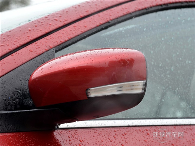 2015款 1.6L 自動尊享型