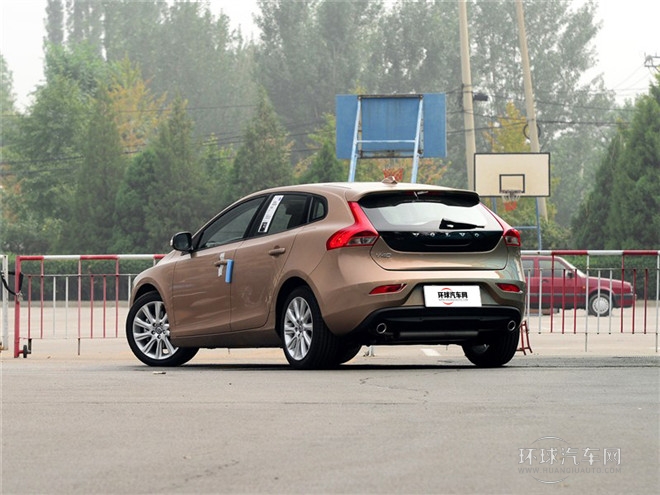 2015款 Cross Country 2.0T 智逸版