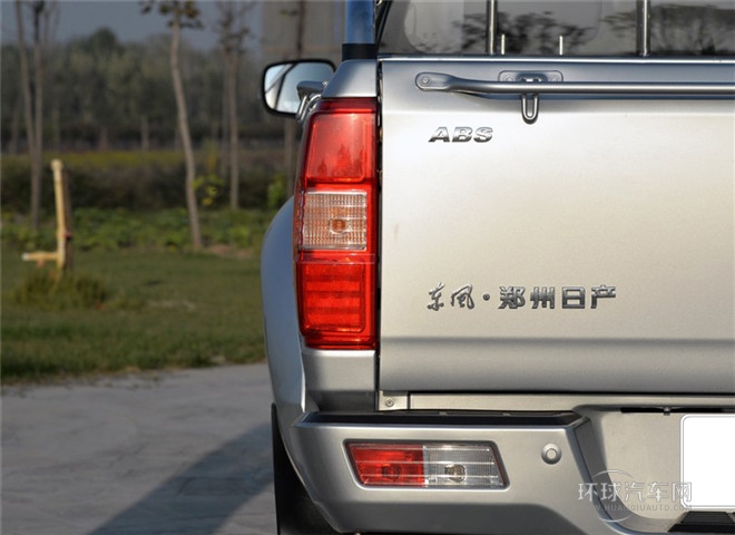 2015款 新一代 3.0T柴油四驅豪華型ZD30D13