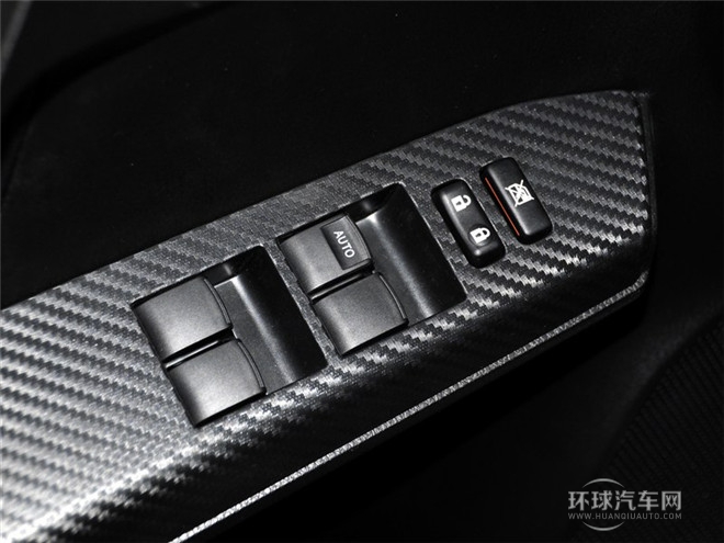 2015款 2.0L CVT四驅新銳版