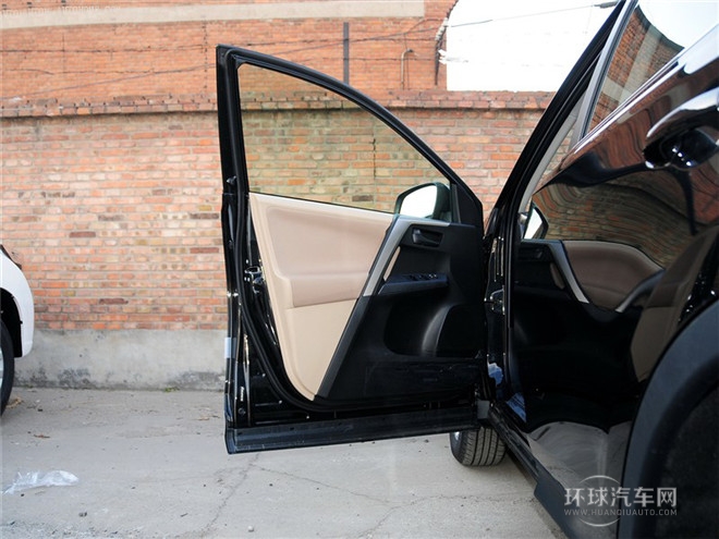 2015款 2.0L 手動兩驅(qū)都市版