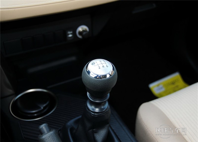 2015款 2.0L 手動兩驅(qū)都市版