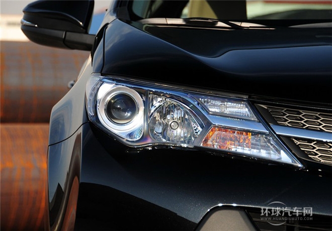 2015款 2.0L 手動(dòng)兩驅(qū)都市版