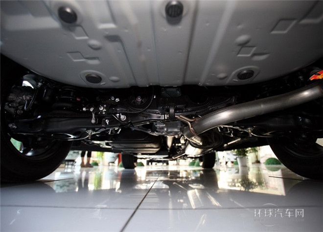 2015款 2.5L 自動四驅豪華版