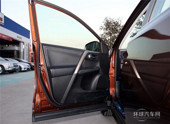 2015款 2.5L 自動四驅豪華版