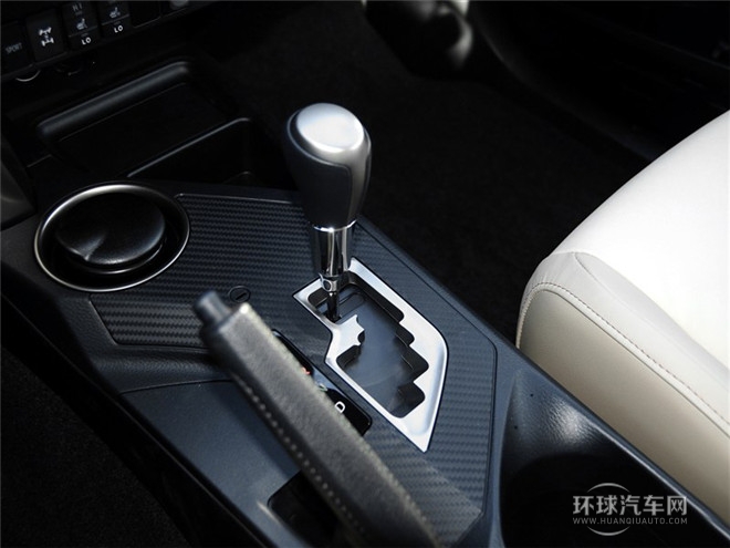 2015款 2.5L 自動四驅精英版