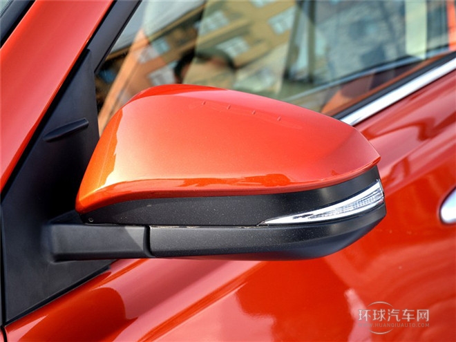 2015款 2.5L 自動四驅尊貴版