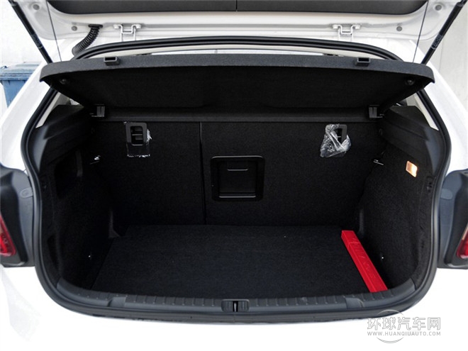 2015款 都市SUV 1.6T 手動悅動派