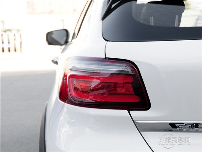 2015款 都市SUV 1.6T 手動悅動派