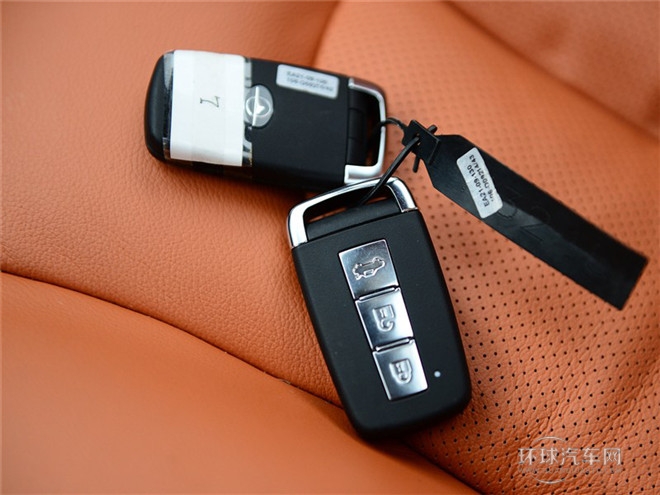 2015款 1.8L 自動豪華型